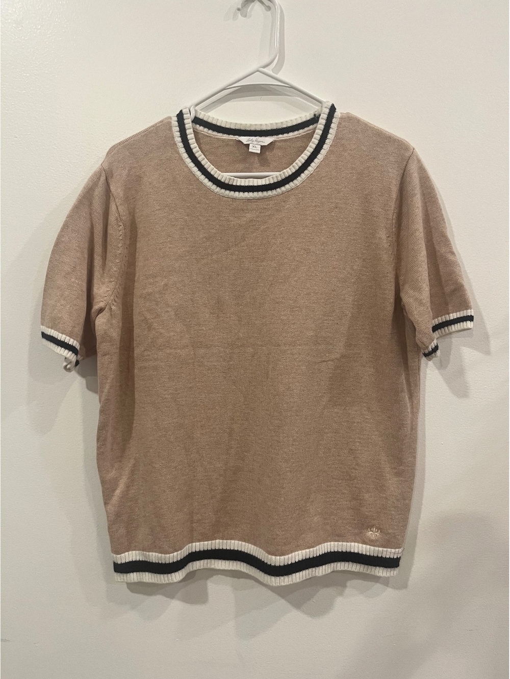 Lily Morgan beige short sleeve knit top with striped trim